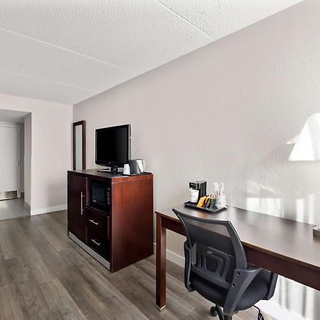 Best Western Luxbury Inn Fort Wayne Extérieur photo