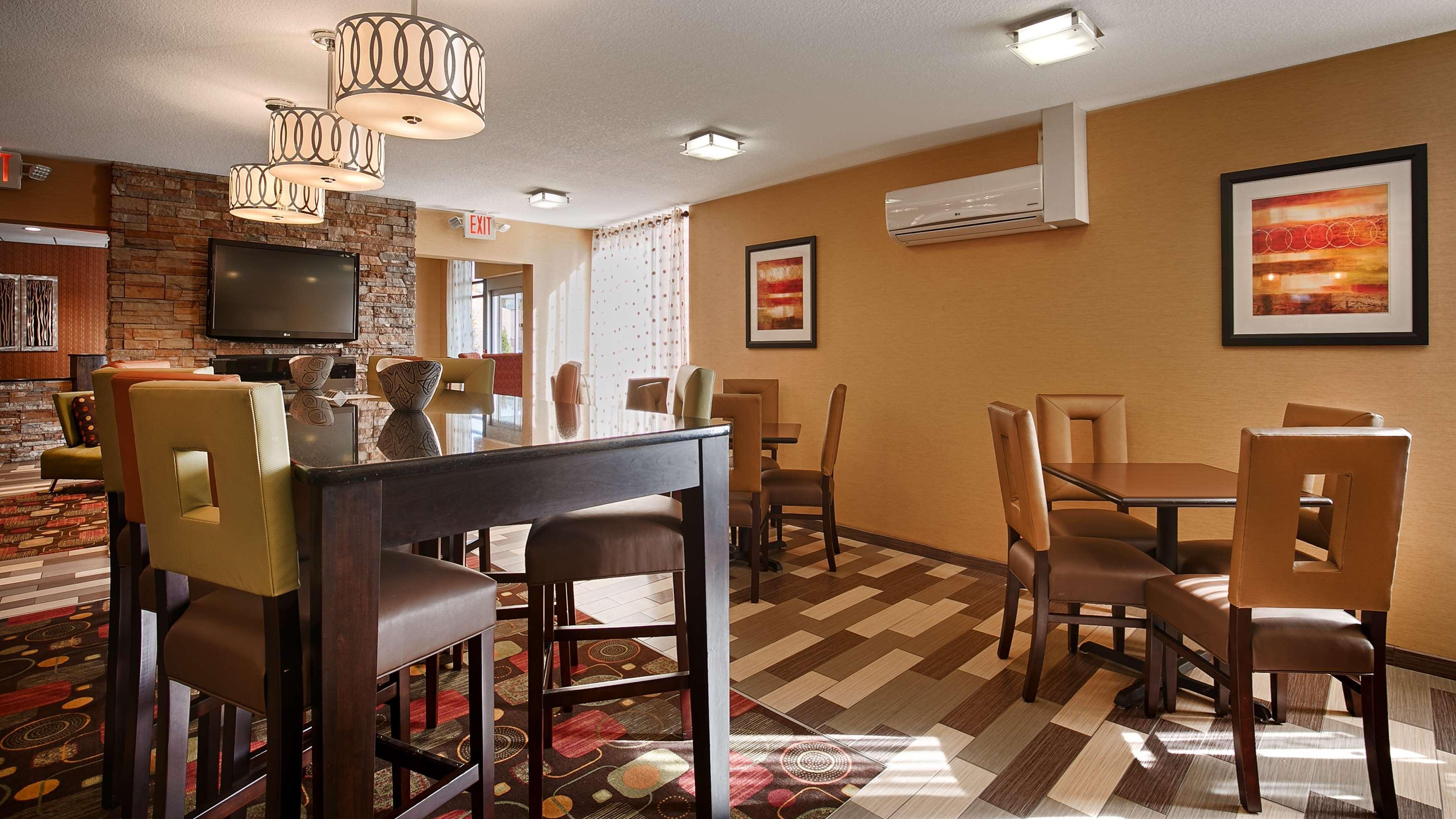 Best Western Luxbury Inn Fort Wayne Extérieur photo