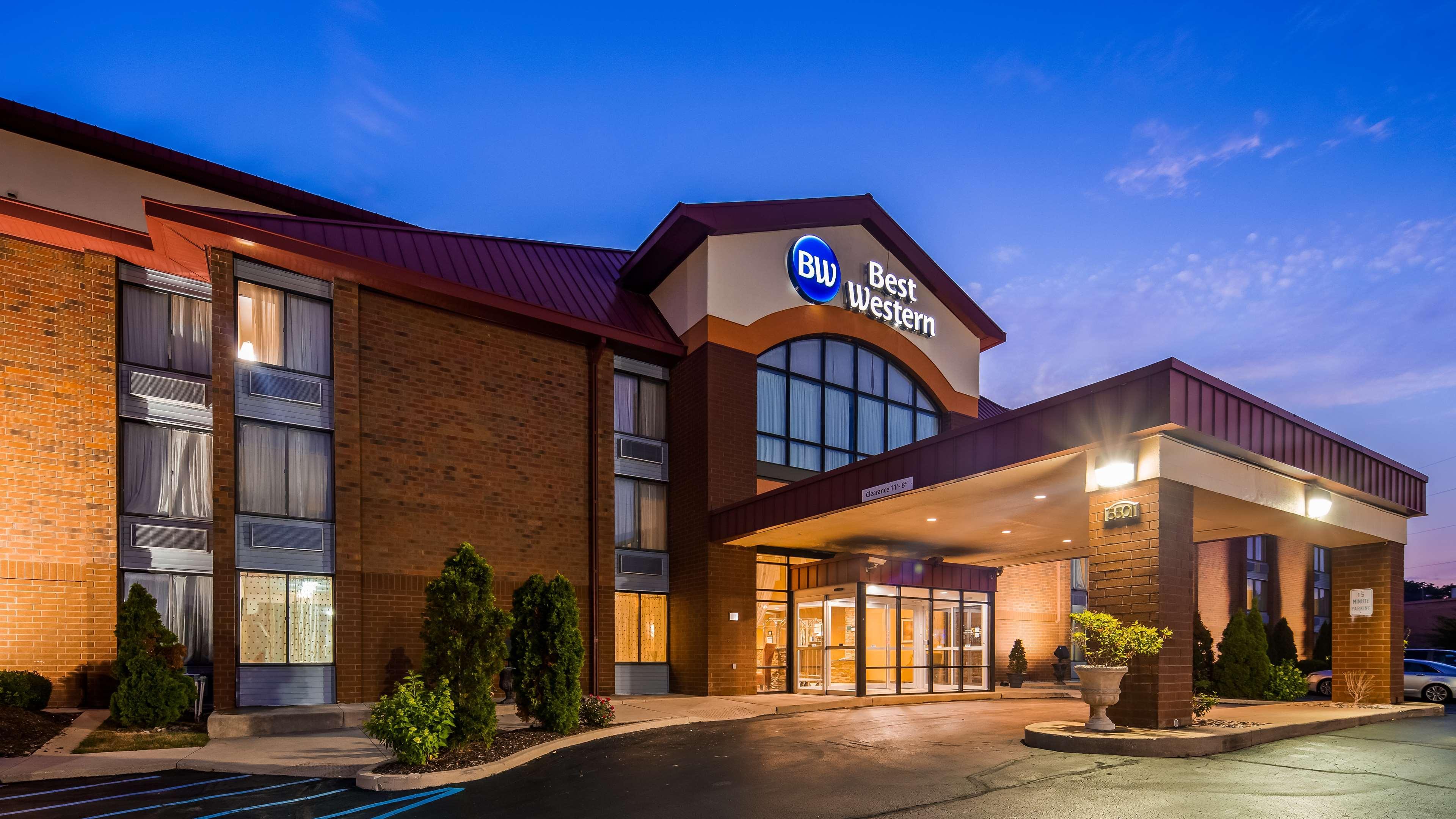 Best Western Luxbury Inn Fort Wayne Extérieur photo