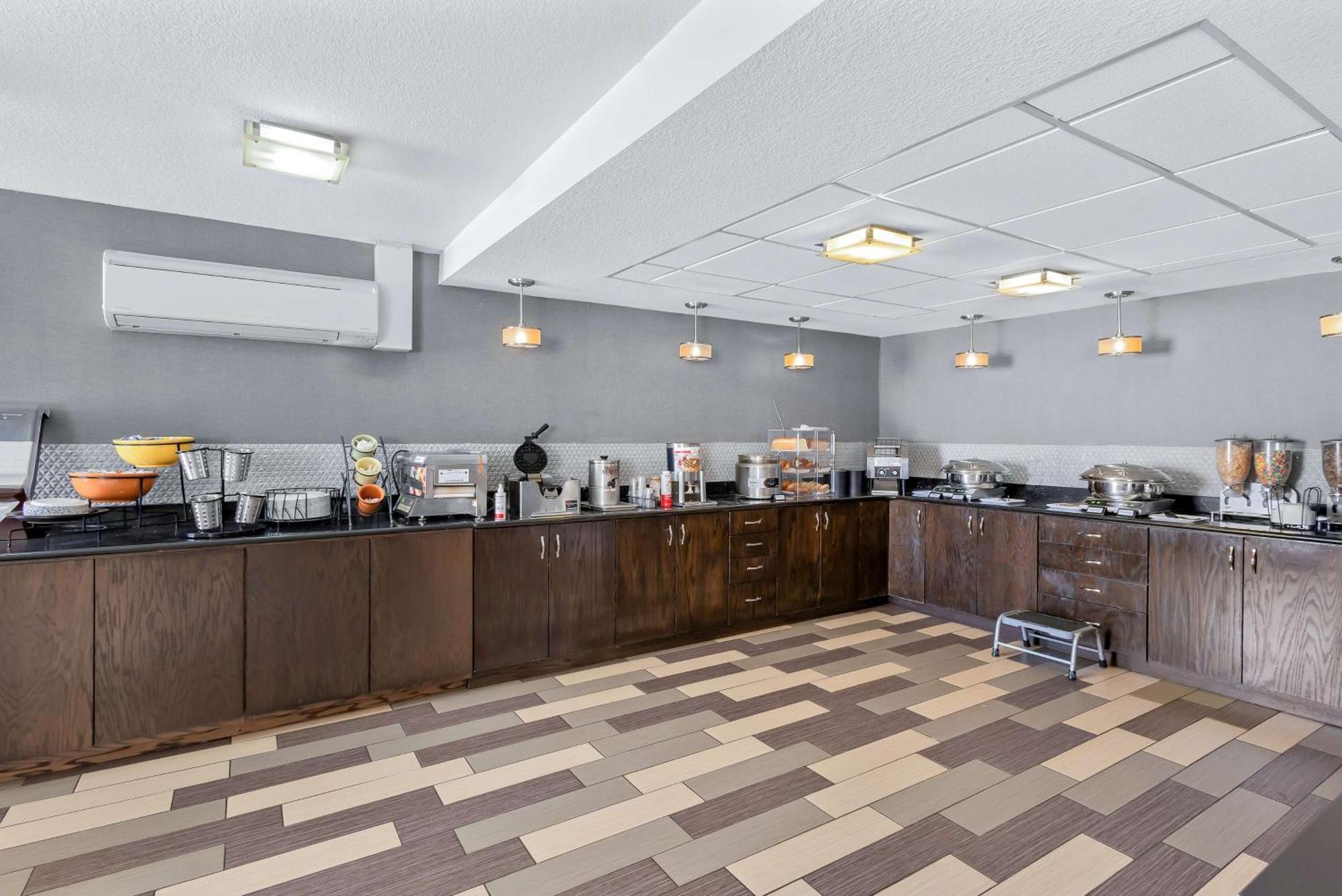 Best Western Luxbury Inn Fort Wayne Extérieur photo