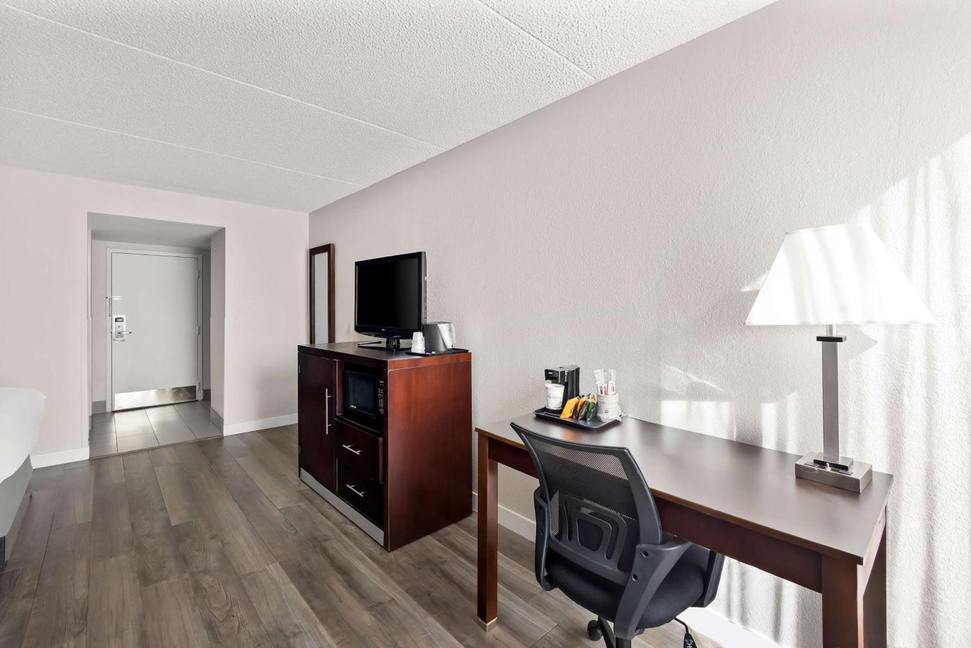 Best Western Luxbury Inn Fort Wayne Extérieur photo