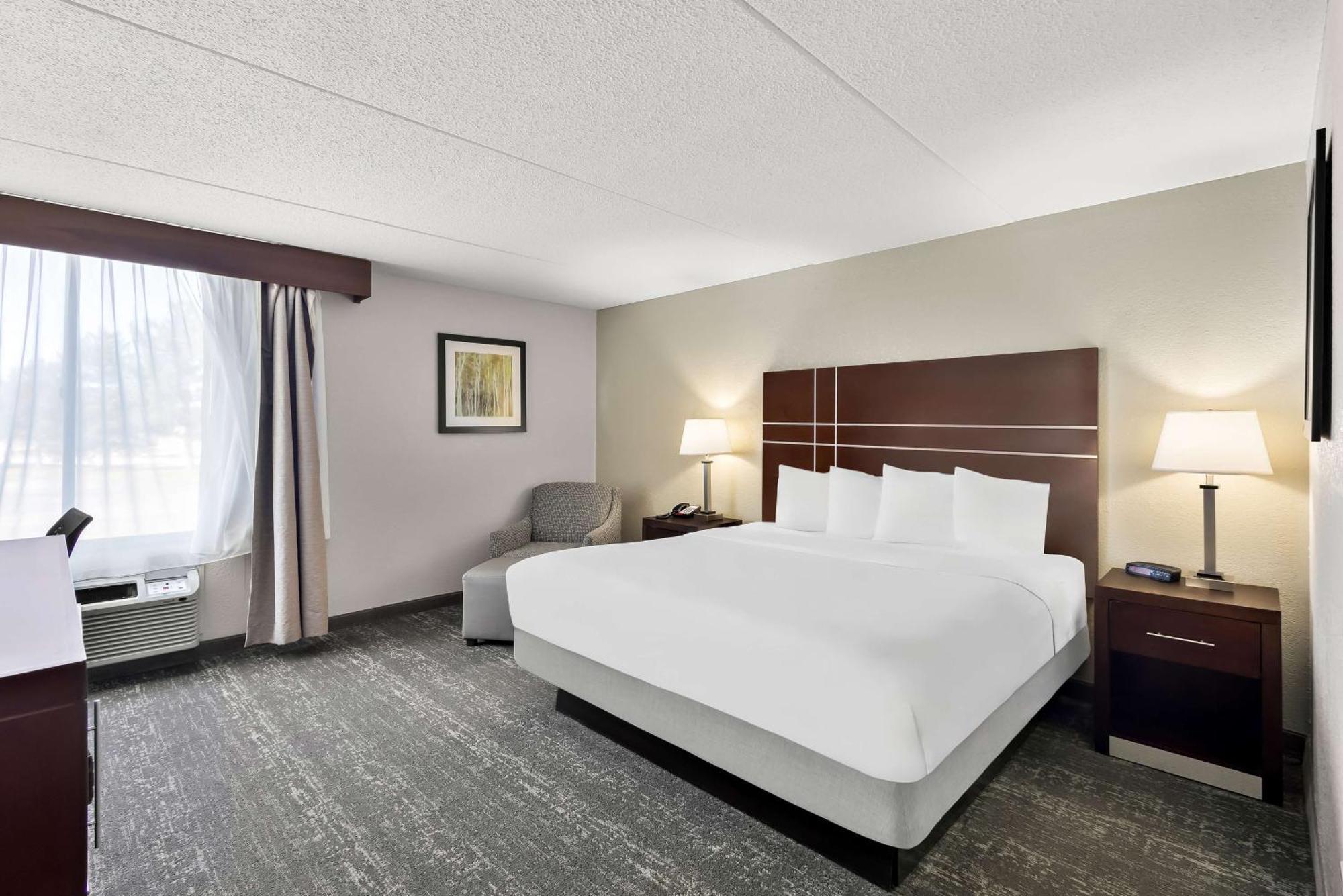 Best Western Luxbury Inn Fort Wayne Extérieur photo