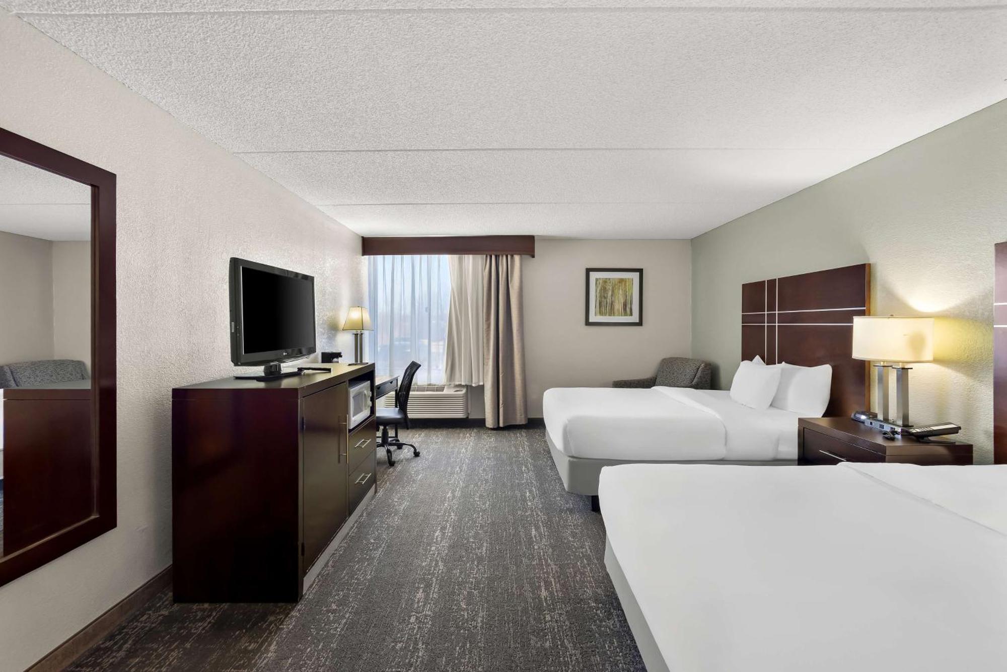 Best Western Luxbury Inn Fort Wayne Extérieur photo