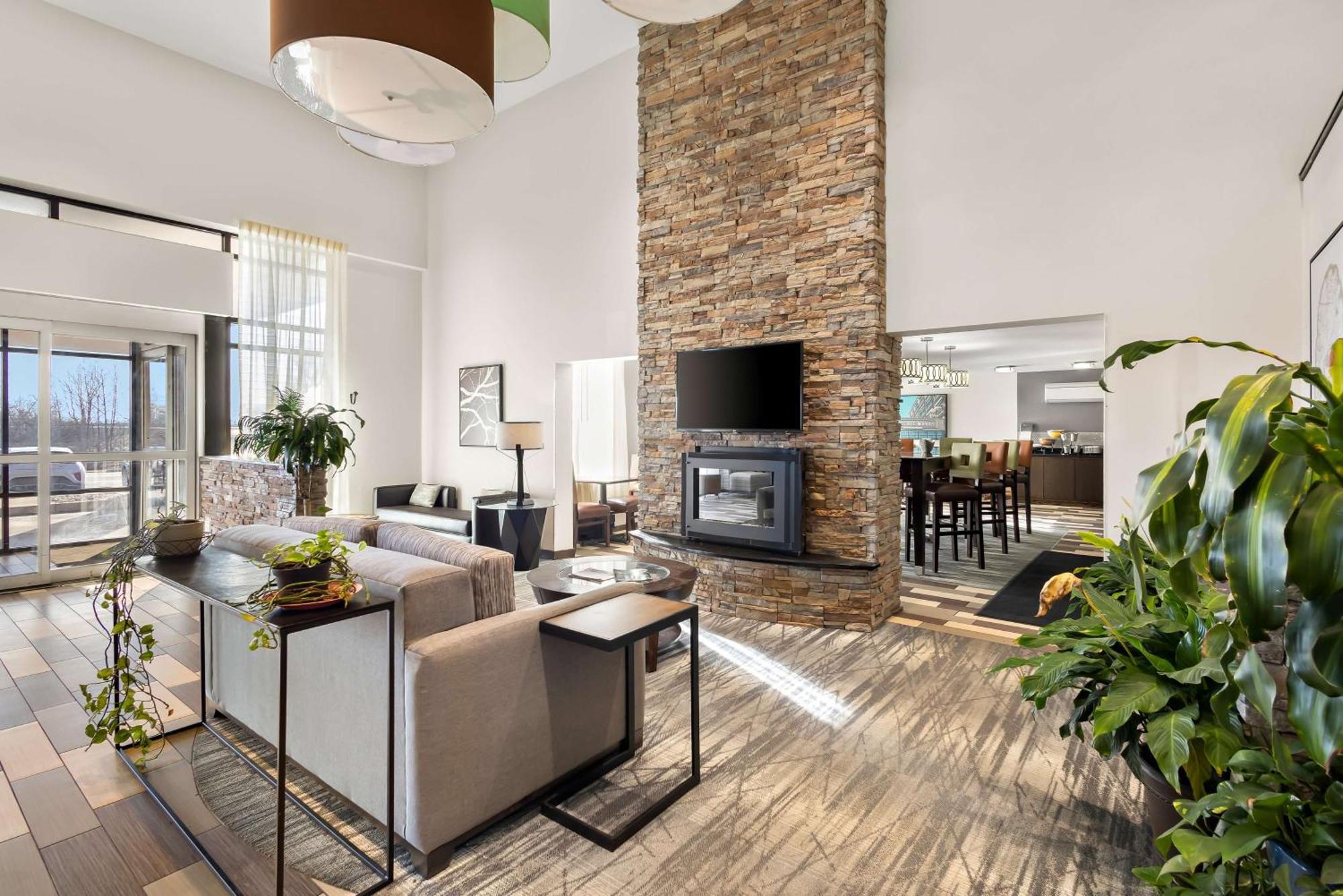 Best Western Luxbury Inn Fort Wayne Extérieur photo